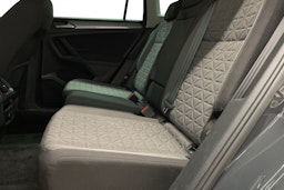 Harmaa Volkswagen Tiguan 2022 kuva 10.