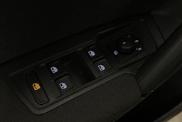 Harmaa Volkswagen Tiguan 2022 kuva 14.