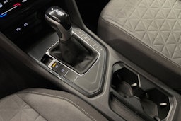 Harmaa Volkswagen Tiguan 2022 kuva 18.