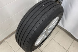 Harmaa Volkswagen Tiguan 2022 kuva 25.