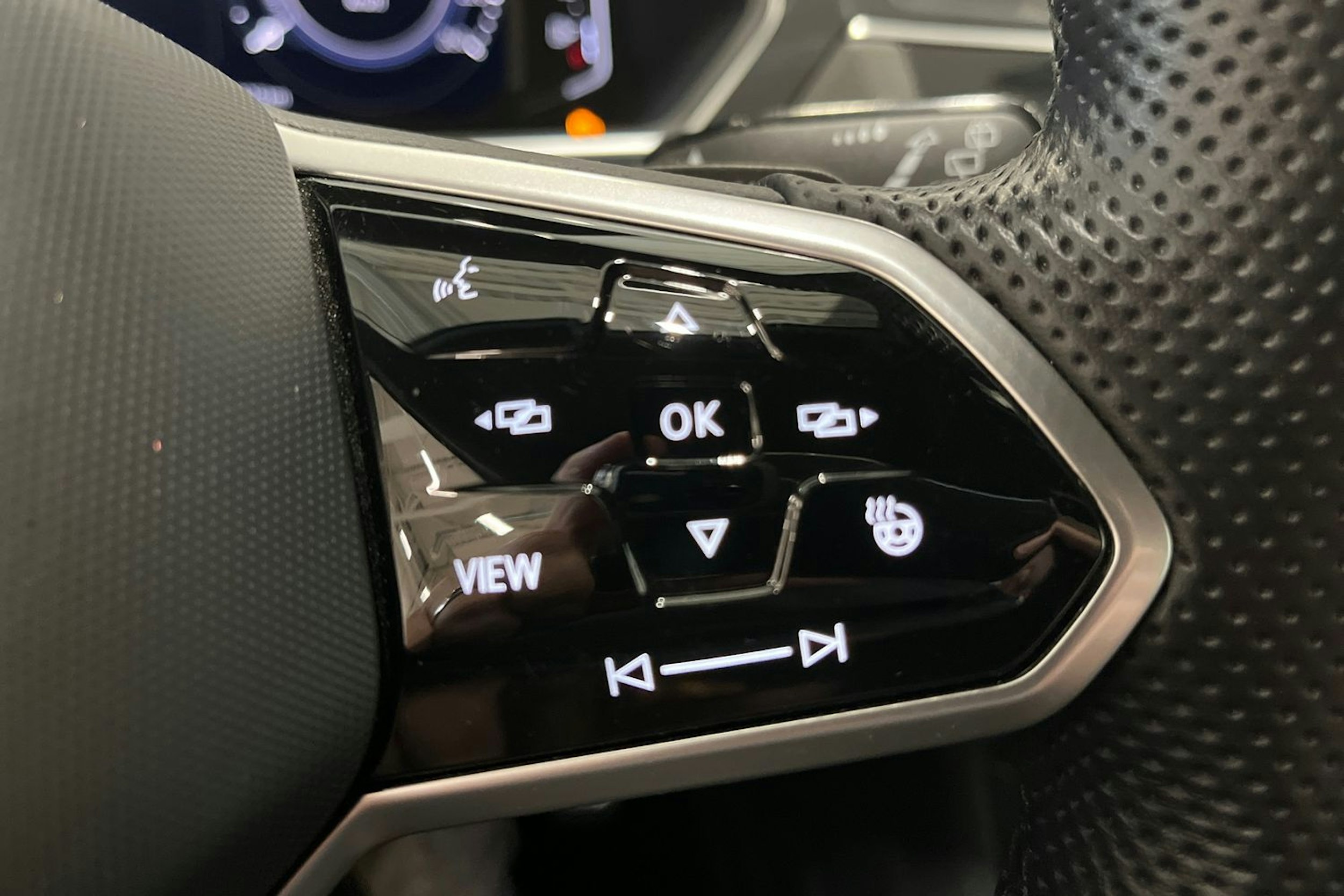 valkoinen Volkswagen Tiguan 2022 kuva 33.