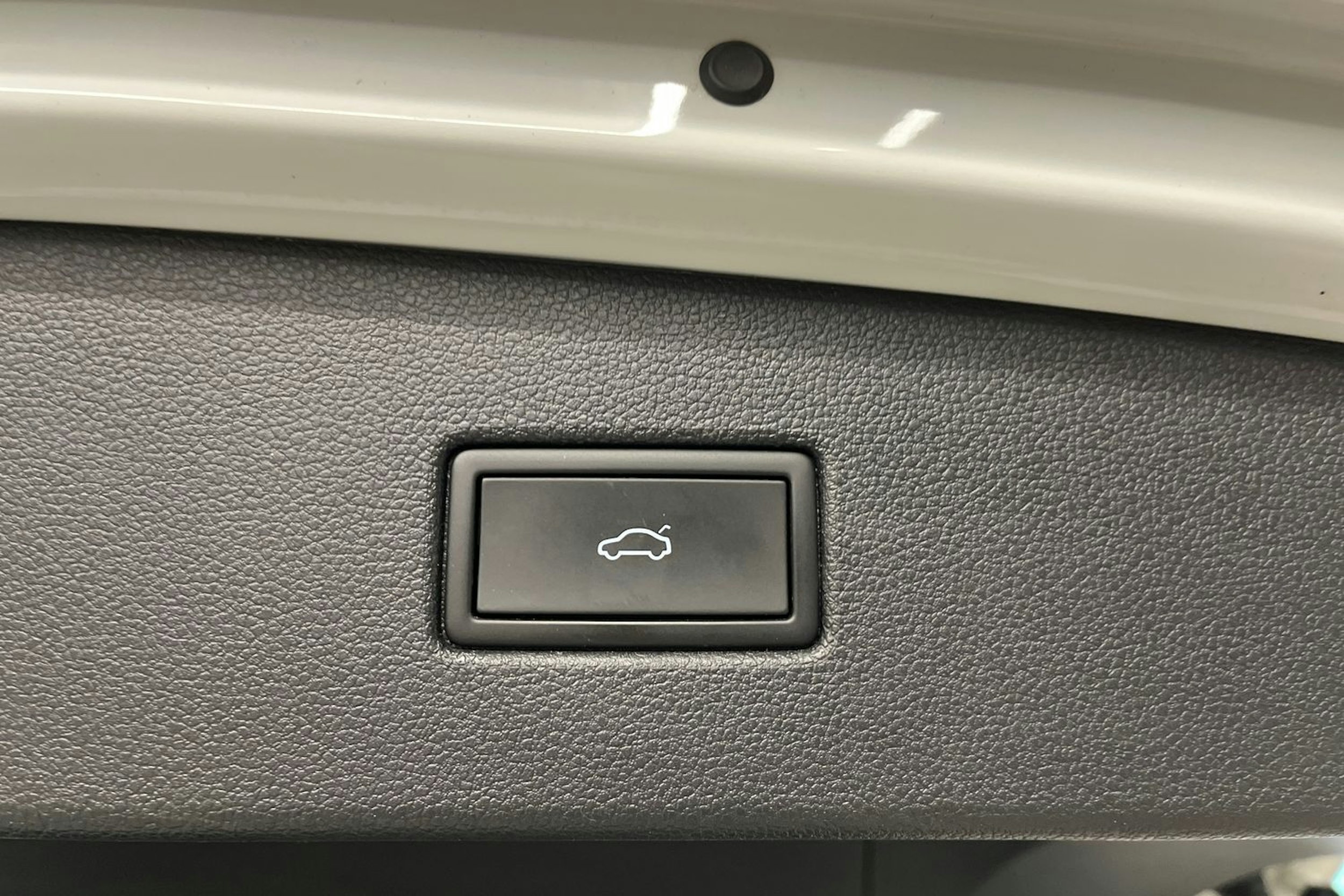 valkoinen Volkswagen Tiguan 2022 kuva 37.