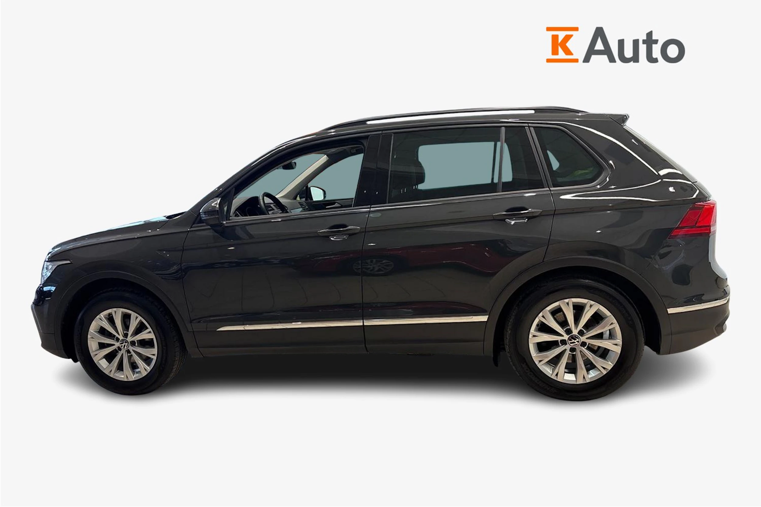 Harmaa Volkswagen Tiguan 2022 kuva 5.