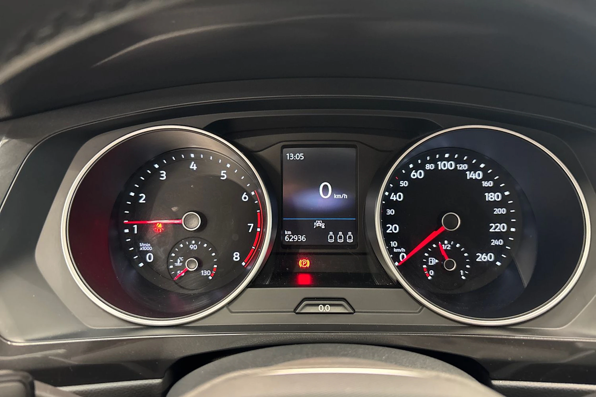 Harmaa Volkswagen Tiguan 2022 kuva 11.