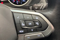 Harmaa Volkswagen Tiguan 2022 kuva 21.