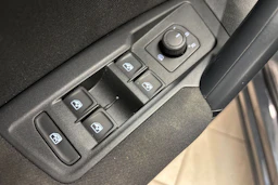 Harmaa Volkswagen Tiguan 2022 kuva 24.