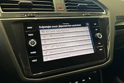 musta Volkswagen Tiguan 2022 kuva 23.