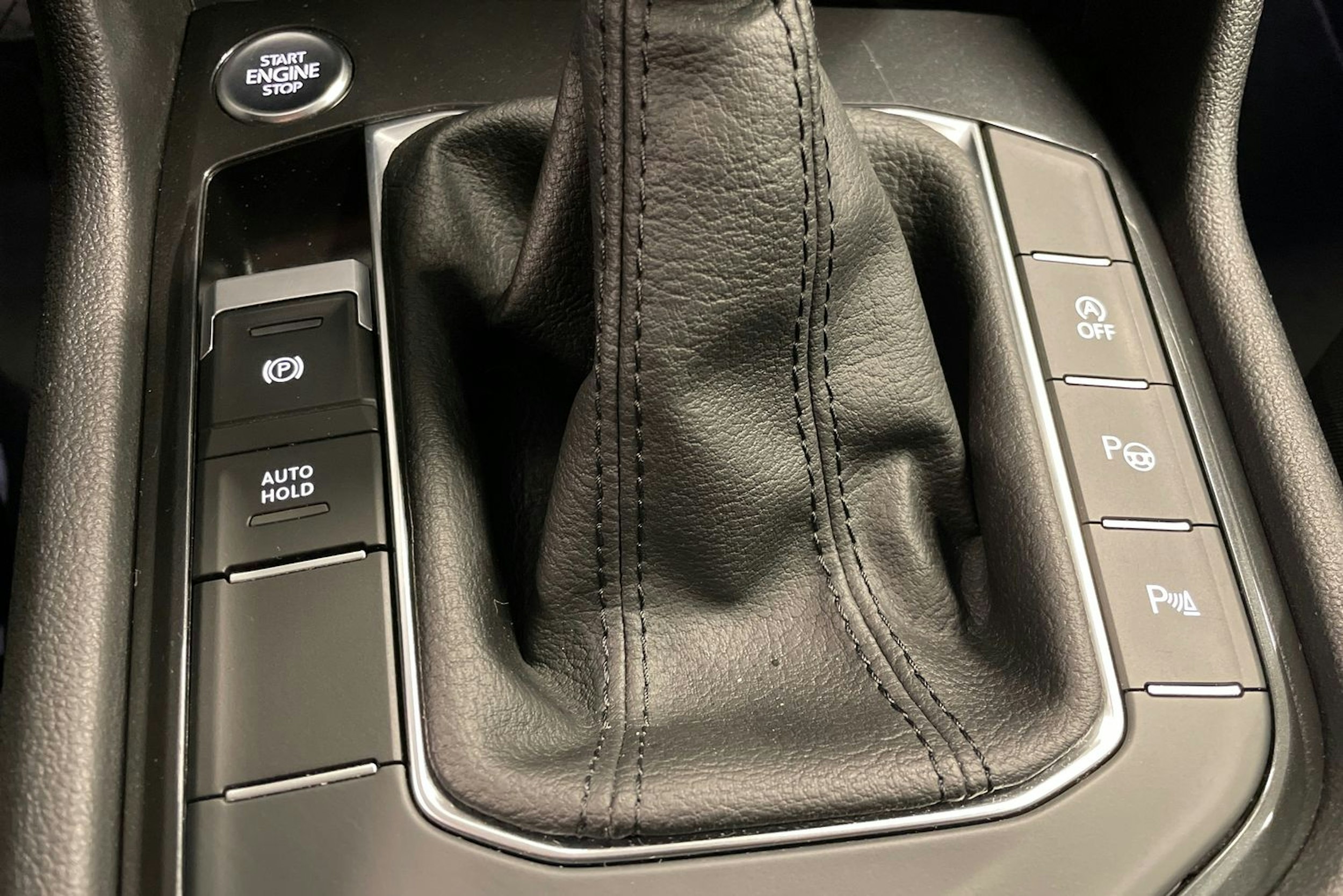 Sininen Volkswagen Tiguan 2022 kuva 17.