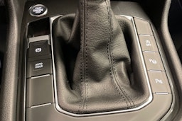 Sininen Volkswagen Tiguan 2022 kuva 17.