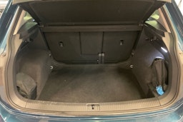 Sininen Volkswagen Tiguan 2022 kuva 23.