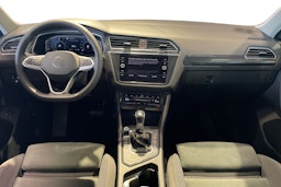 Harmaa Volkswagen Tiguan 2022 kuva 9.