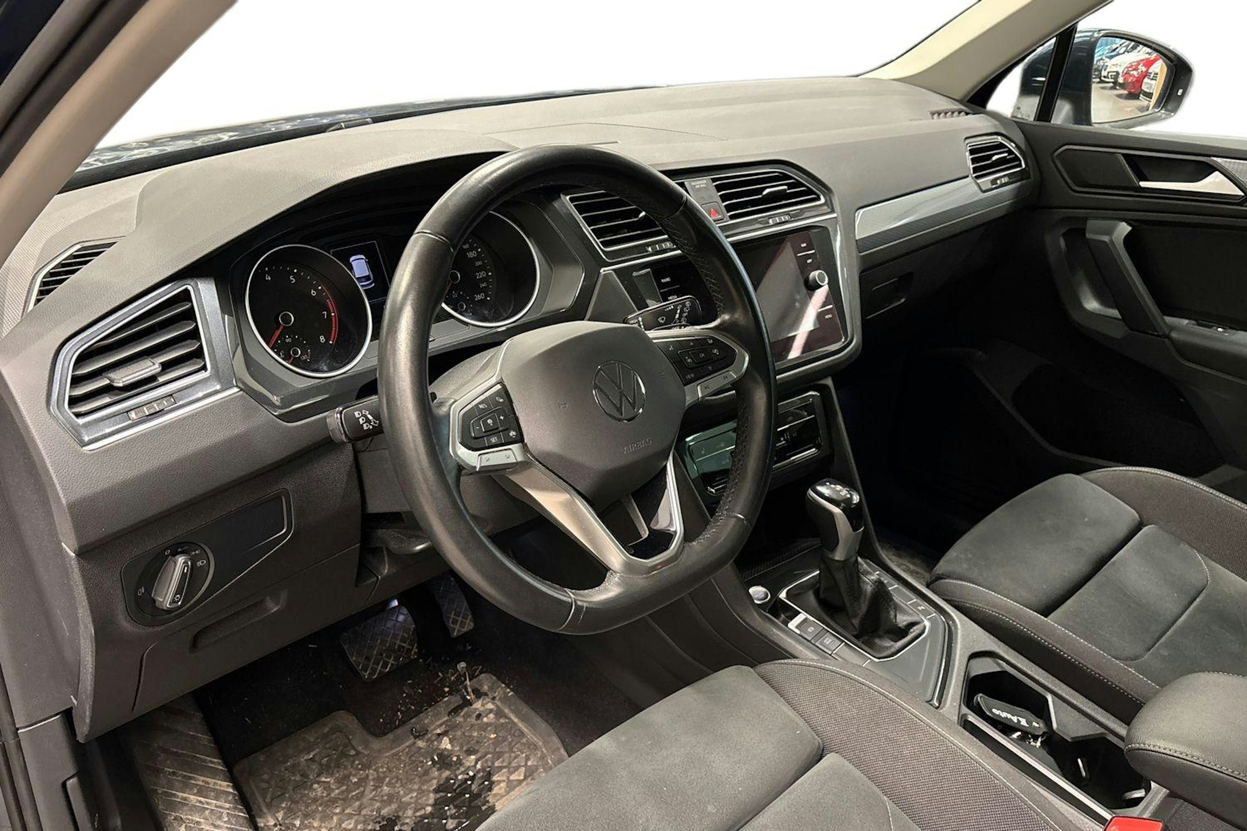 met. sininen Volkswagen Tiguan 2022 kuva 3.