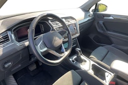 musta Volkswagen Tiguan 2022 kuva 3.