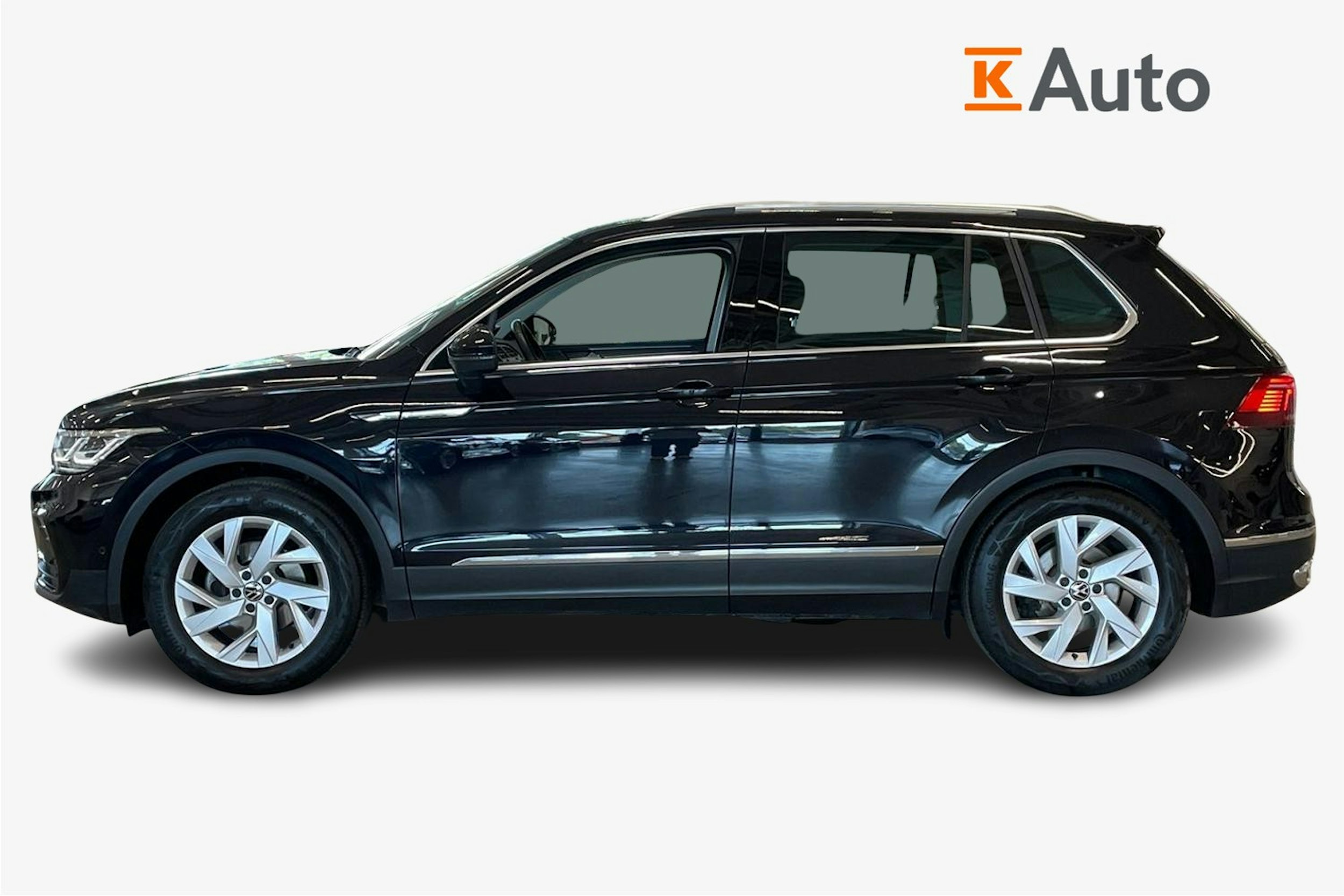 musta Volkswagen Tiguan 2022 kuva 6.