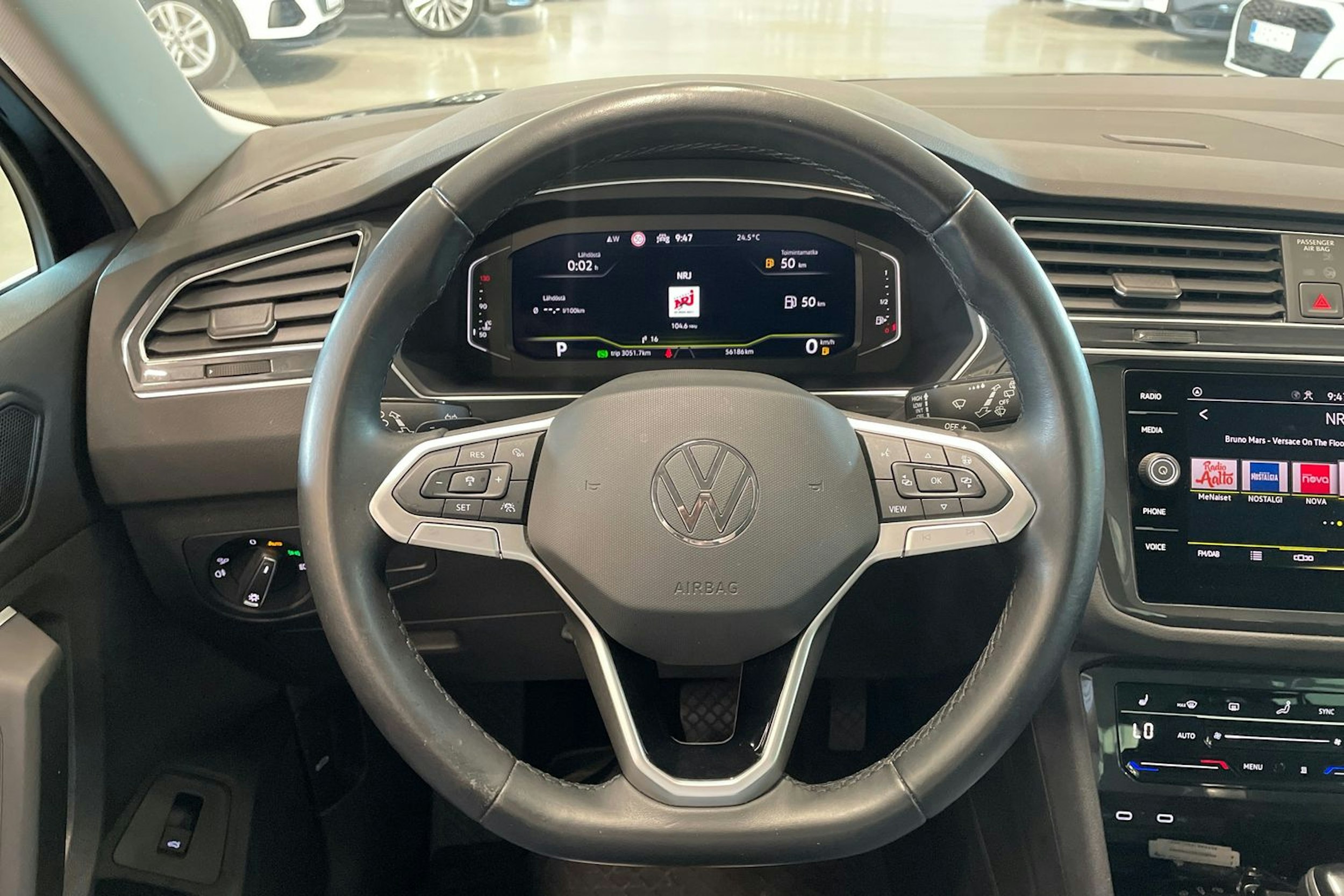 musta Volkswagen Tiguan 2022 kuva 14.