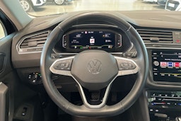 musta Volkswagen Tiguan 2022 kuva 14.