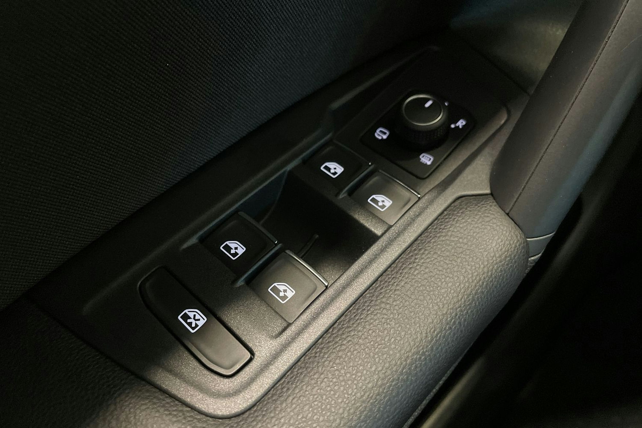 musta Volkswagen Tiguan 2022 kuva 19.