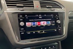 musta Volkswagen Tiguan 2022 kuva 22.