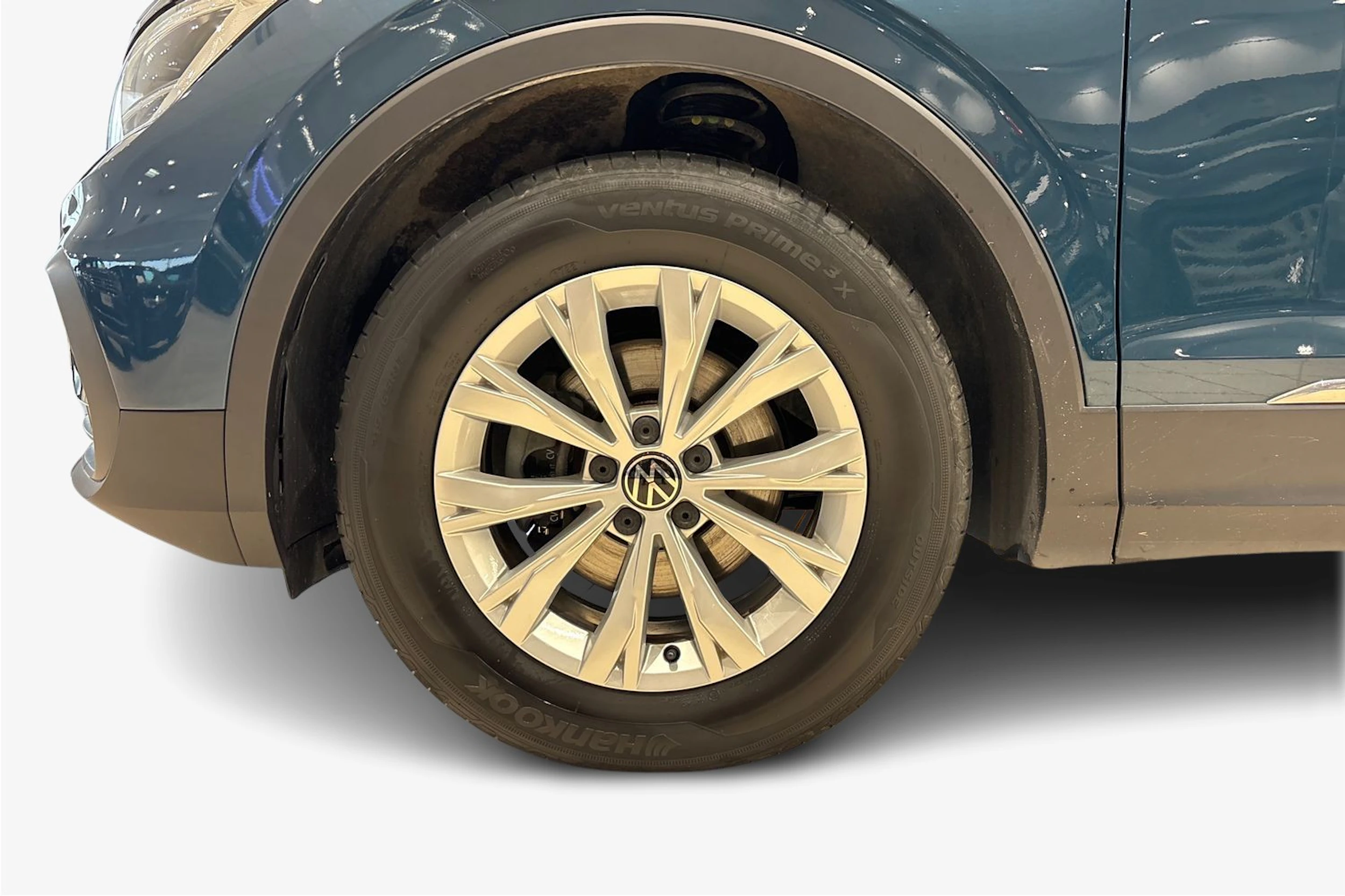 Sininen Volkswagen Tiguan 2022 kuva 9.