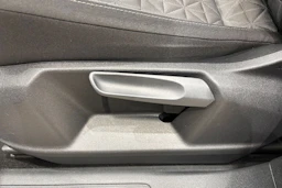 Sininen Volkswagen Tiguan 2022 kuva 15.