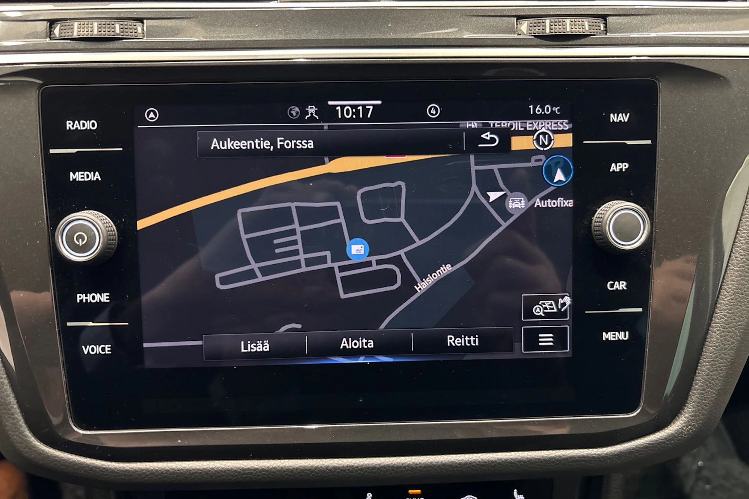 Sininen Volkswagen Tiguan 2022 kuva 20.