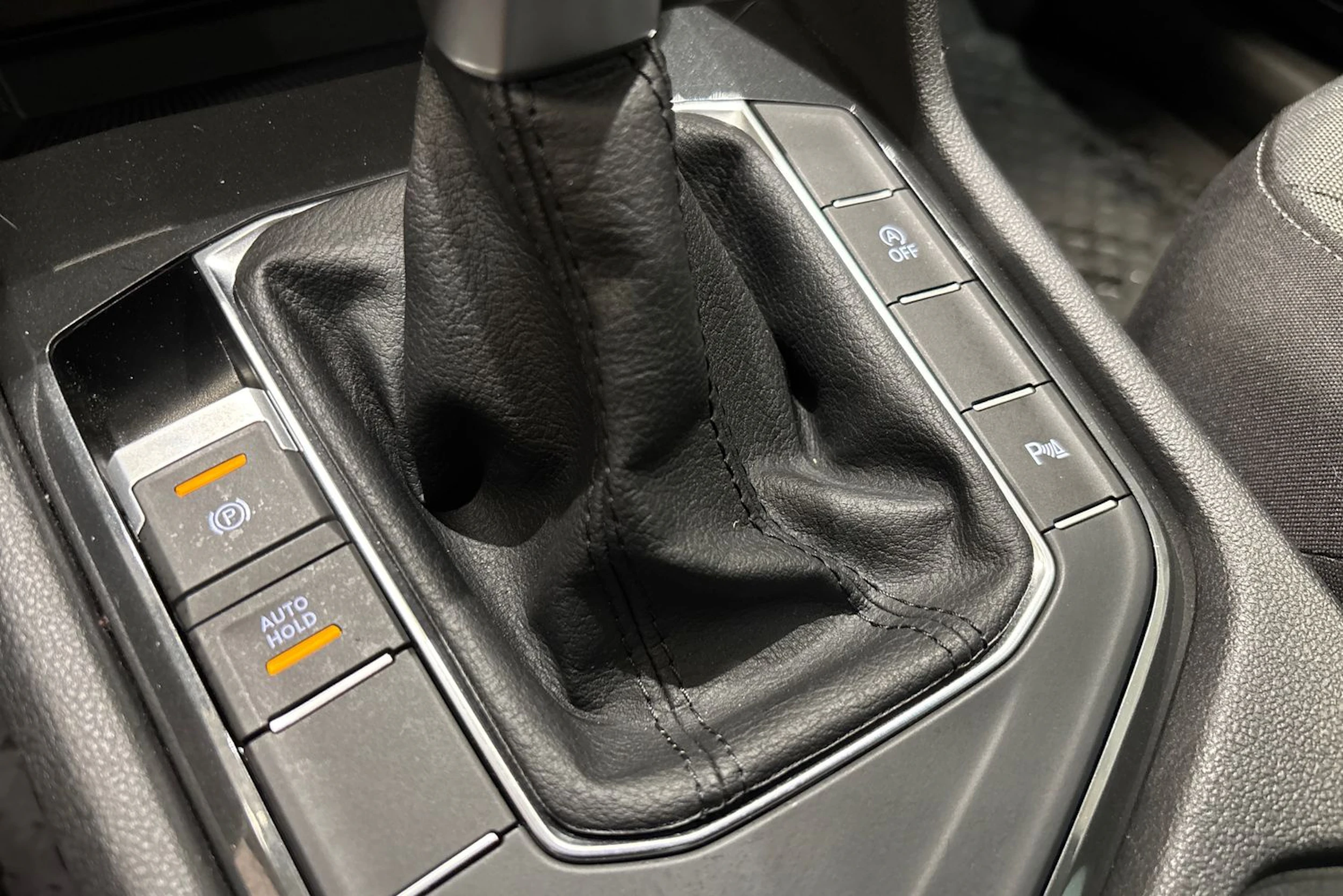 Sininen Volkswagen Tiguan 2022 kuva 27.