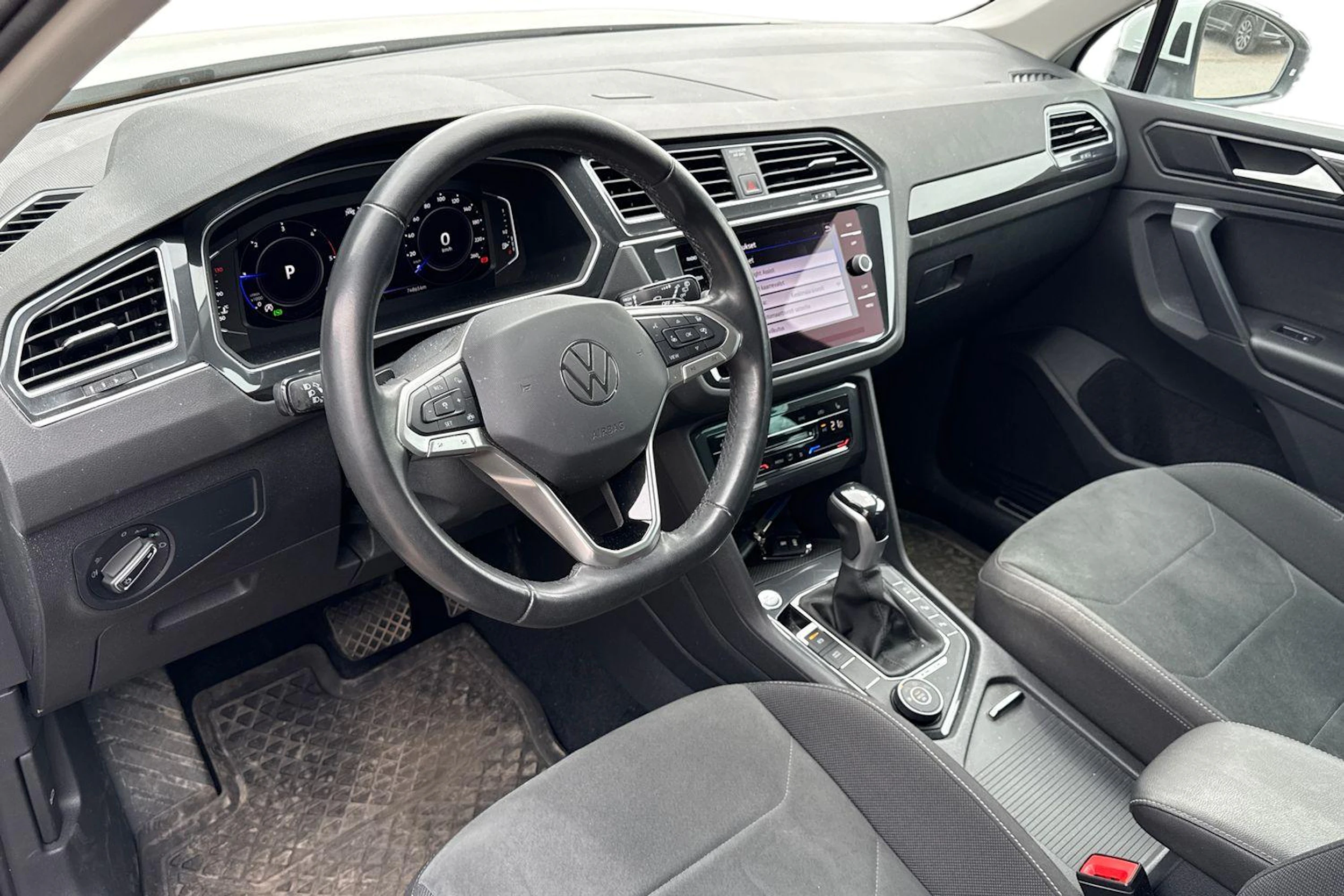 Valkoinen Volkswagen Tiguan 2022 kuva 3.