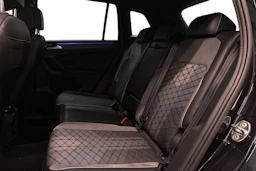 musta Volkswagen Tiguan 2022 kuva 8.