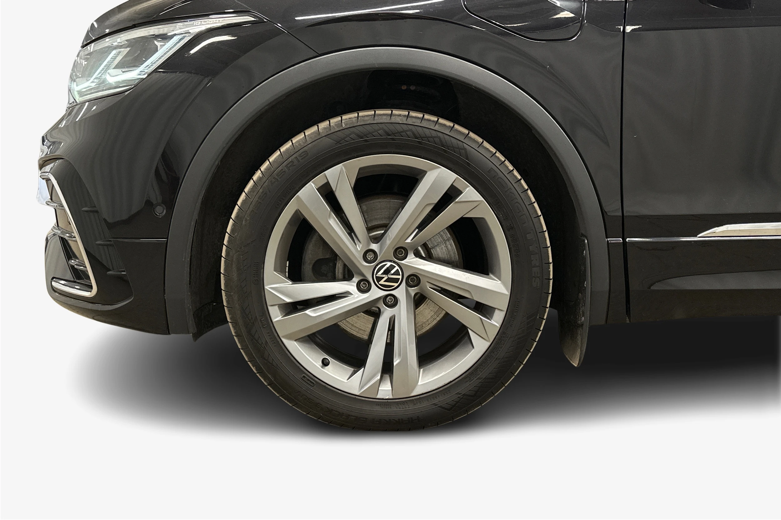 musta Volkswagen Tiguan 2022 kuva 9.