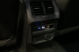 musta Volkswagen Tiguan 2022 kuva 28.