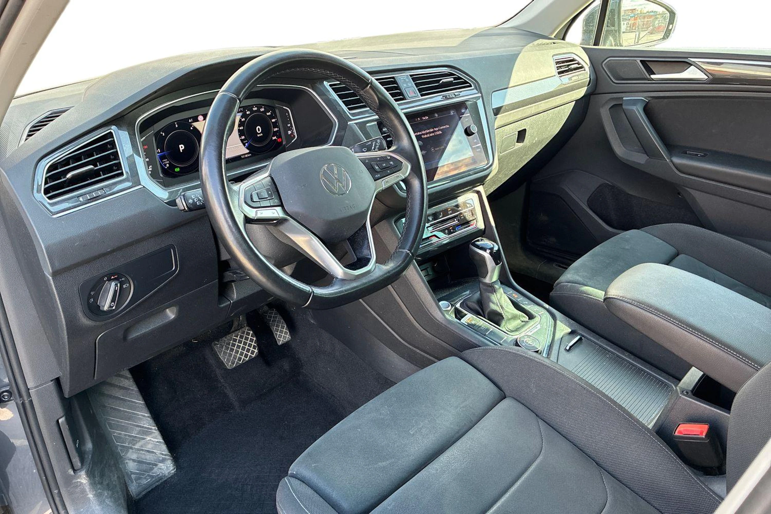 harmaa Volkswagen Tiguan 2022 kuva 3.