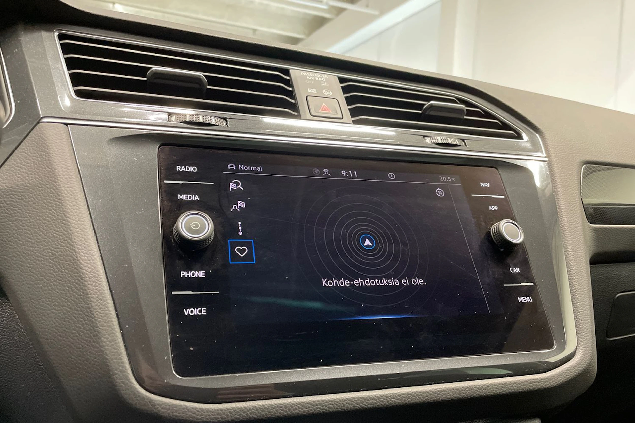 harmaa Volkswagen Tiguan 2022 kuva 22.