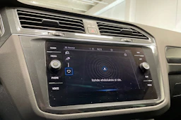 harmaa Volkswagen Tiguan 2022 kuva 22.