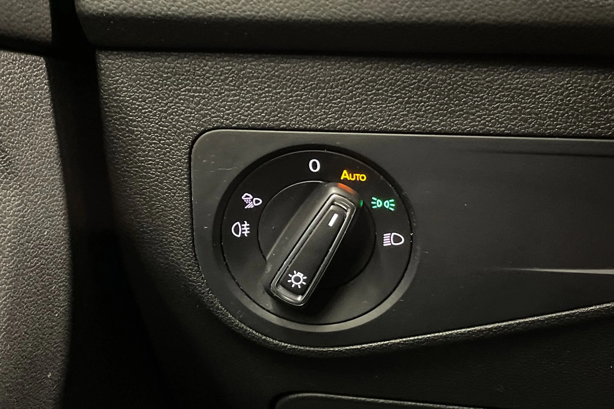 harmaa Volkswagen Tiguan 2022 kuva 25.