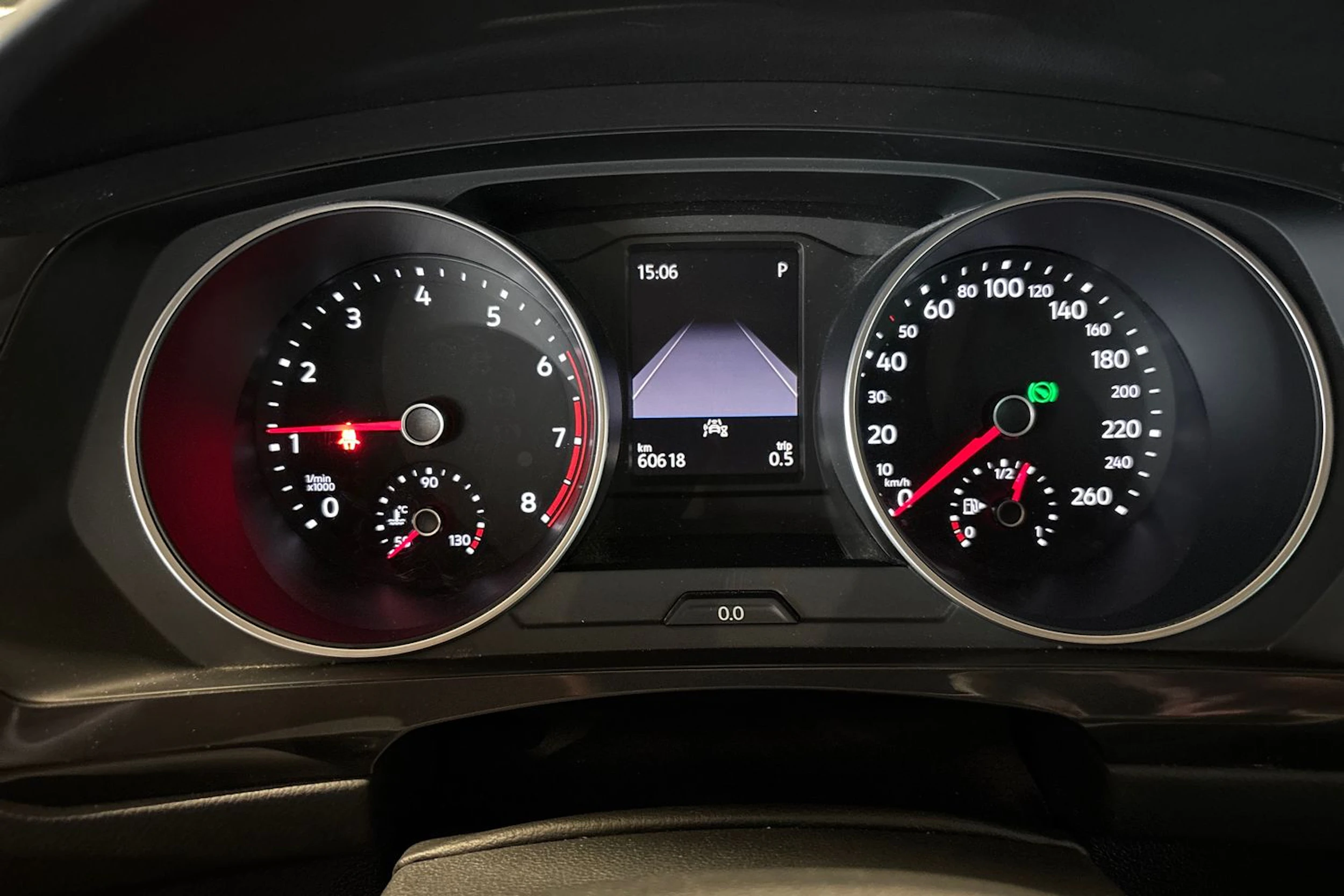 Sininen Volkswagen Tiguan 2022 kuva 15.