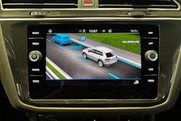 Sininen Volkswagen Tiguan 2022 kuva 17.