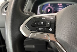 Sininen Volkswagen Tiguan 2022 kuva 15.