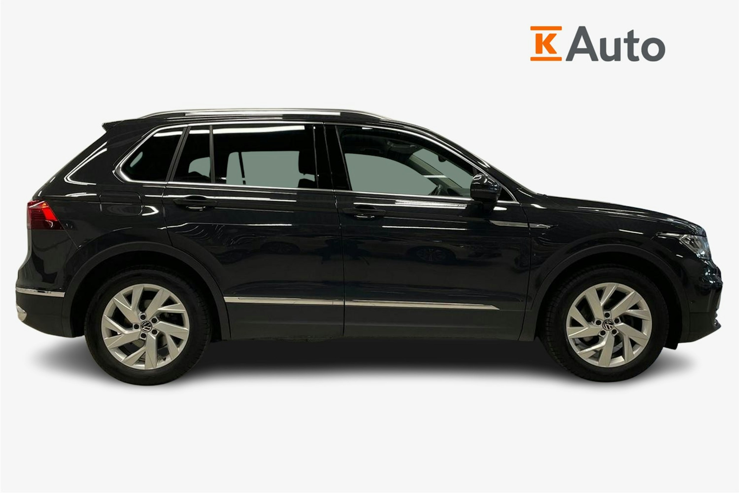 harmaa Volkswagen Tiguan 2022 kuva 6.