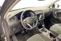 harmaa Volkswagen Tiguan 2022 kuva 7.