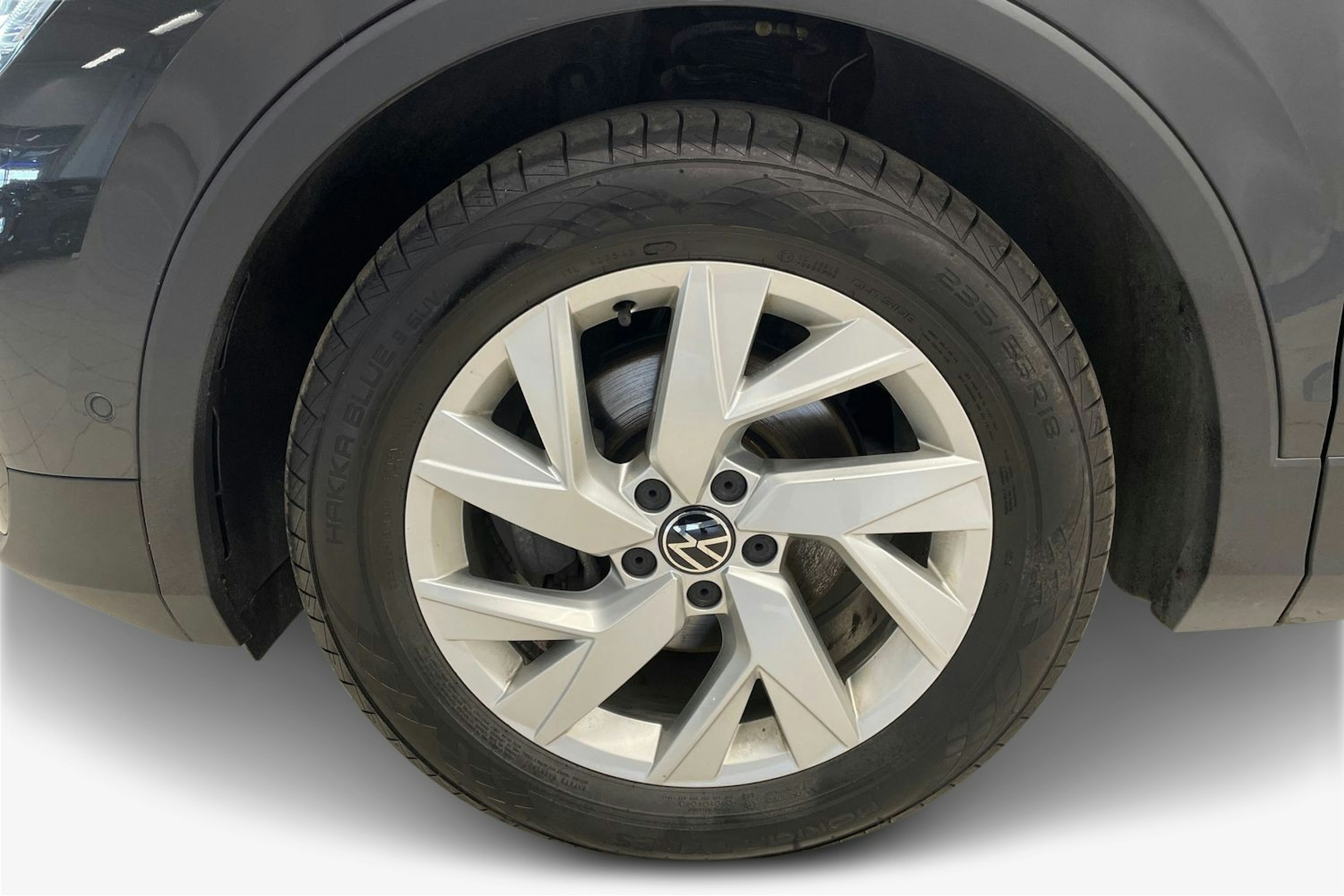 harmaa Volkswagen Tiguan 2022 kuva 11.
