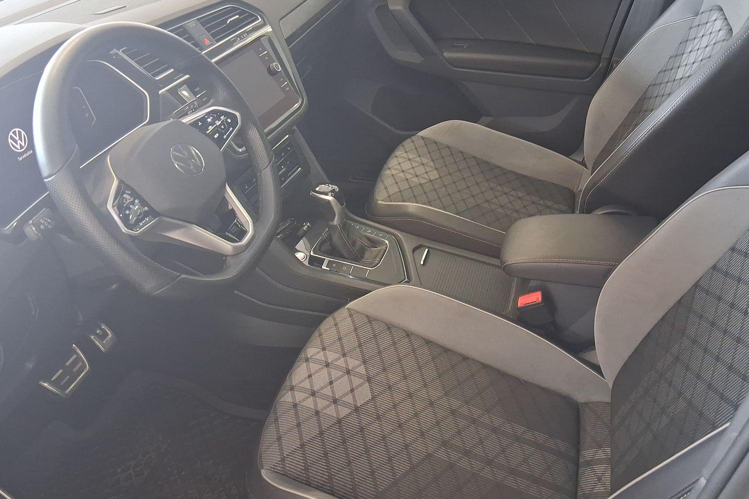 Volkswagen Tiguan 2022, photo 6/17