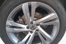 valkoinen Volkswagen Tiguan 2022 kuva 9.