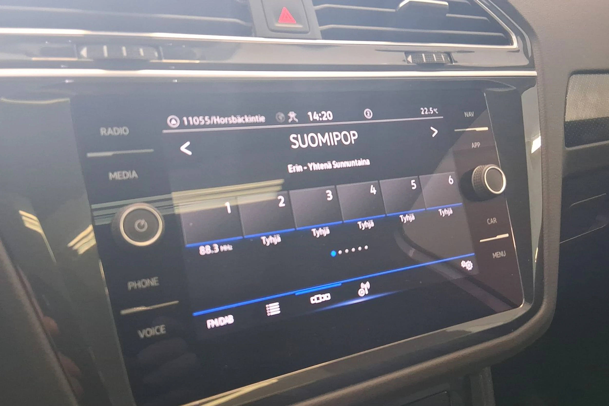 valkoinen Volkswagen Tiguan 2022 kuva 16.