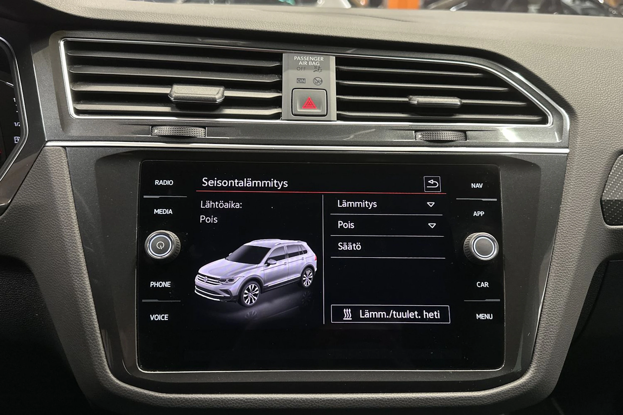 valkoinen Volkswagen Tiguan 2022 kuva 16.
