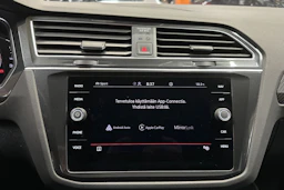 valkoinen Volkswagen Tiguan 2022 kuva 17.