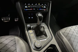 valkoinen Volkswagen Tiguan 2022 kuva 20.