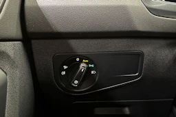 valkoinen Volkswagen Tiguan 2022 kuva 27.