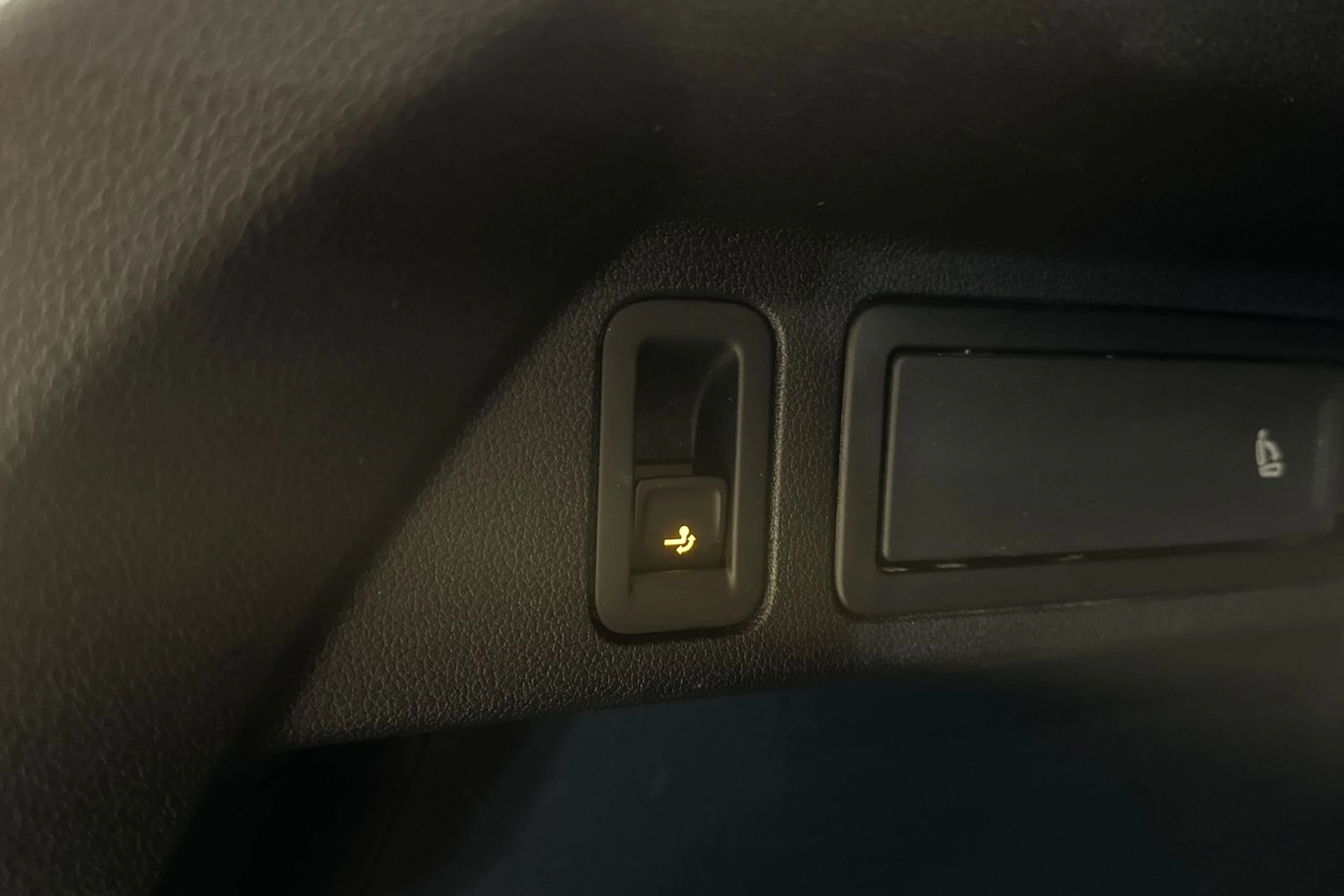 valkoinen Volkswagen Tiguan 2022 kuva 29.