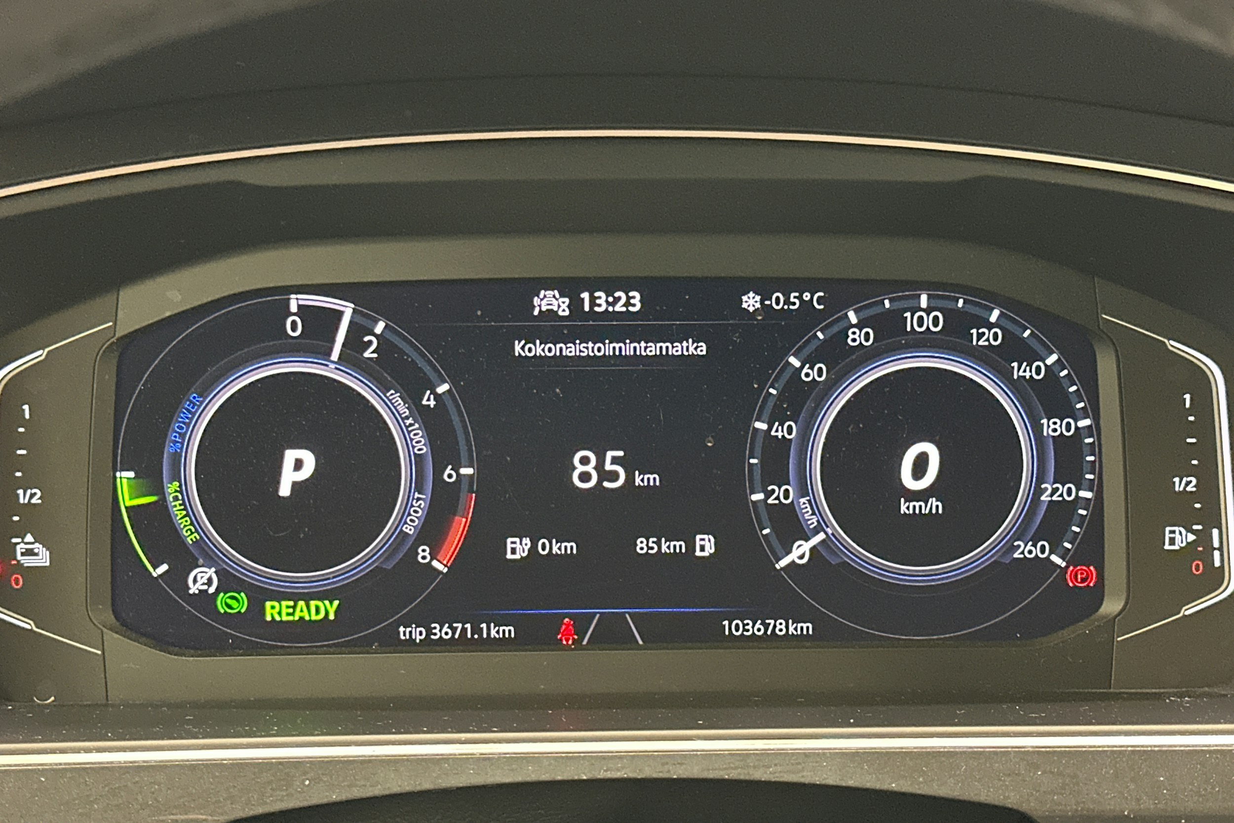 harmaa Volkswagen Tiguan 2022 kuva 16.