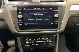 harmaa Volkswagen Tiguan 2022 kuva 21.